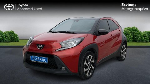 TOYOTA AYGO X X-TREND