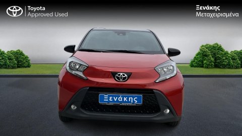 TOYOTA AYGO X X-TREND