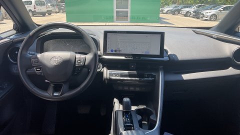 Toyota C-HR Chic 1.8 140PS 2024
