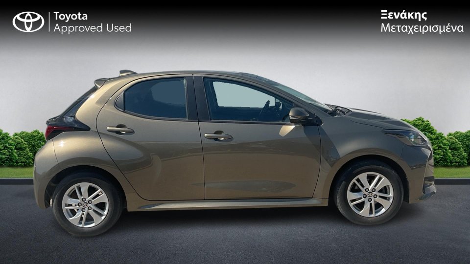 Toyota Yaris Active Plus 1.5 125PS 2024