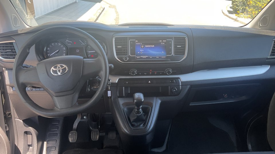 Toyota ProAce Verso L2 Shuttle 2.0 145PS 2024