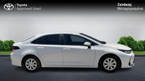 Toyota Corolla Sedan Feel 1.8 122PS 2022
