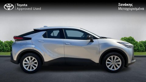 Toyota C-HR C-ULT PHEV 2.0 223PS 2025