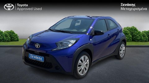 TOYOTA AYGO X X-PLAY 1.0 72 PS 2025
