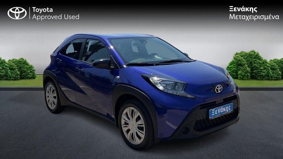 TOYOTA AYGO X X-PLAY 1.0 72 PS 2025