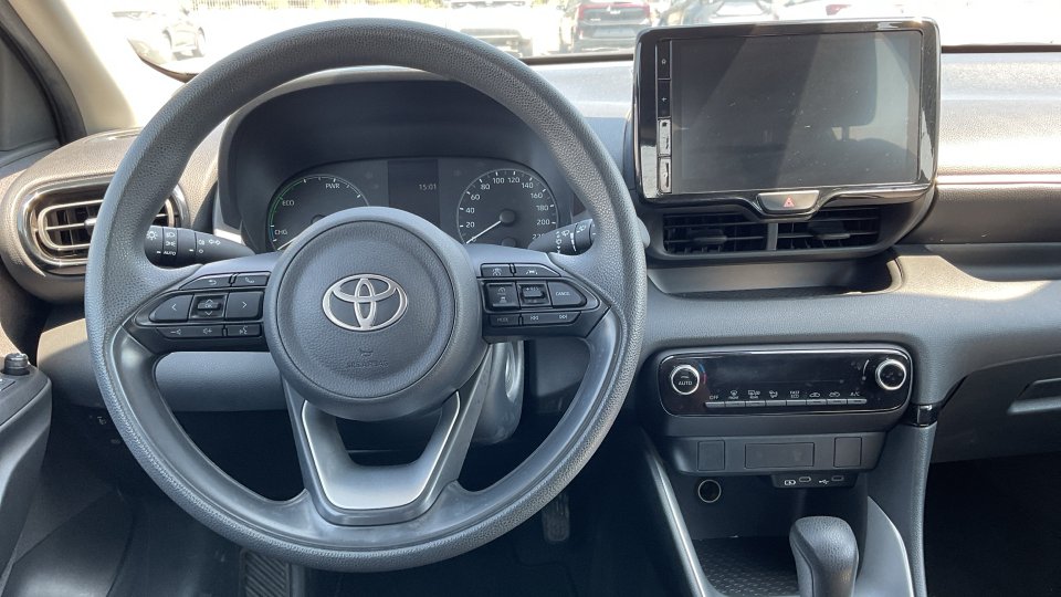 TOYOTA YARIS LIVE 1.5PS 2025